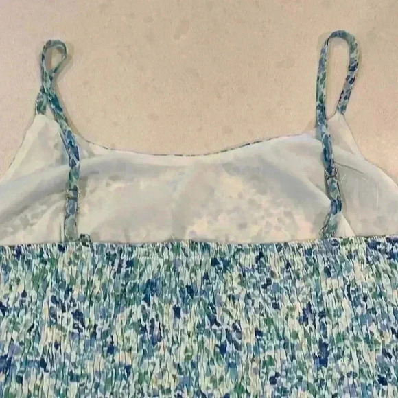 Sadie & Sage Womens Crop Top Blue S Smocked Back Adjustable Straps Dainty Fun - Picture 3 of 10
